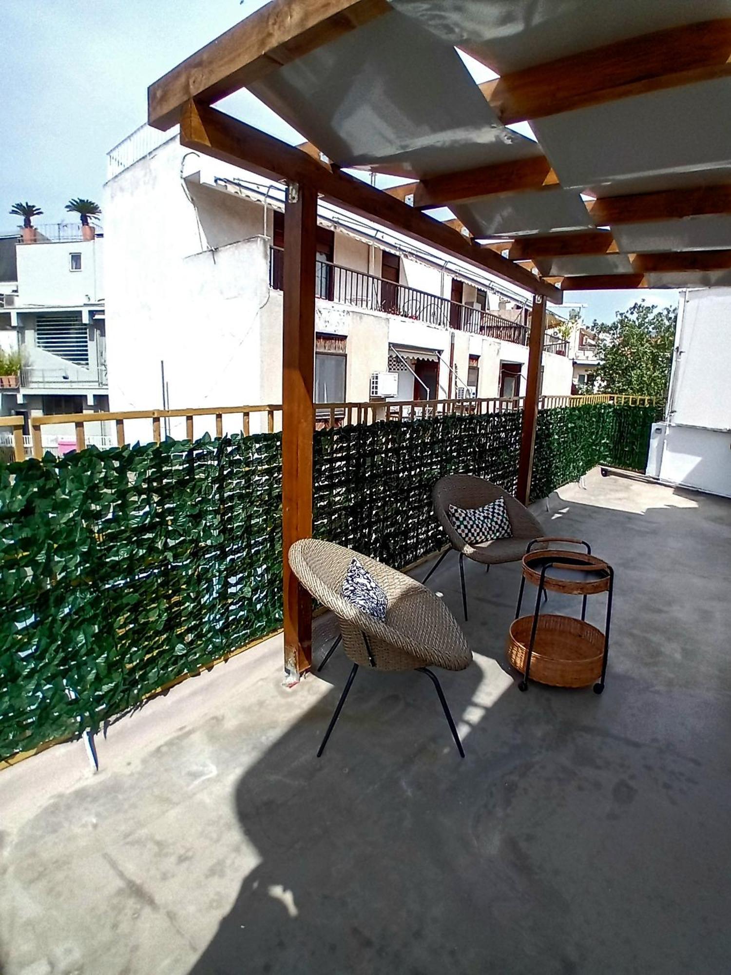 Central House In Plaka Афины Экстерьер фото