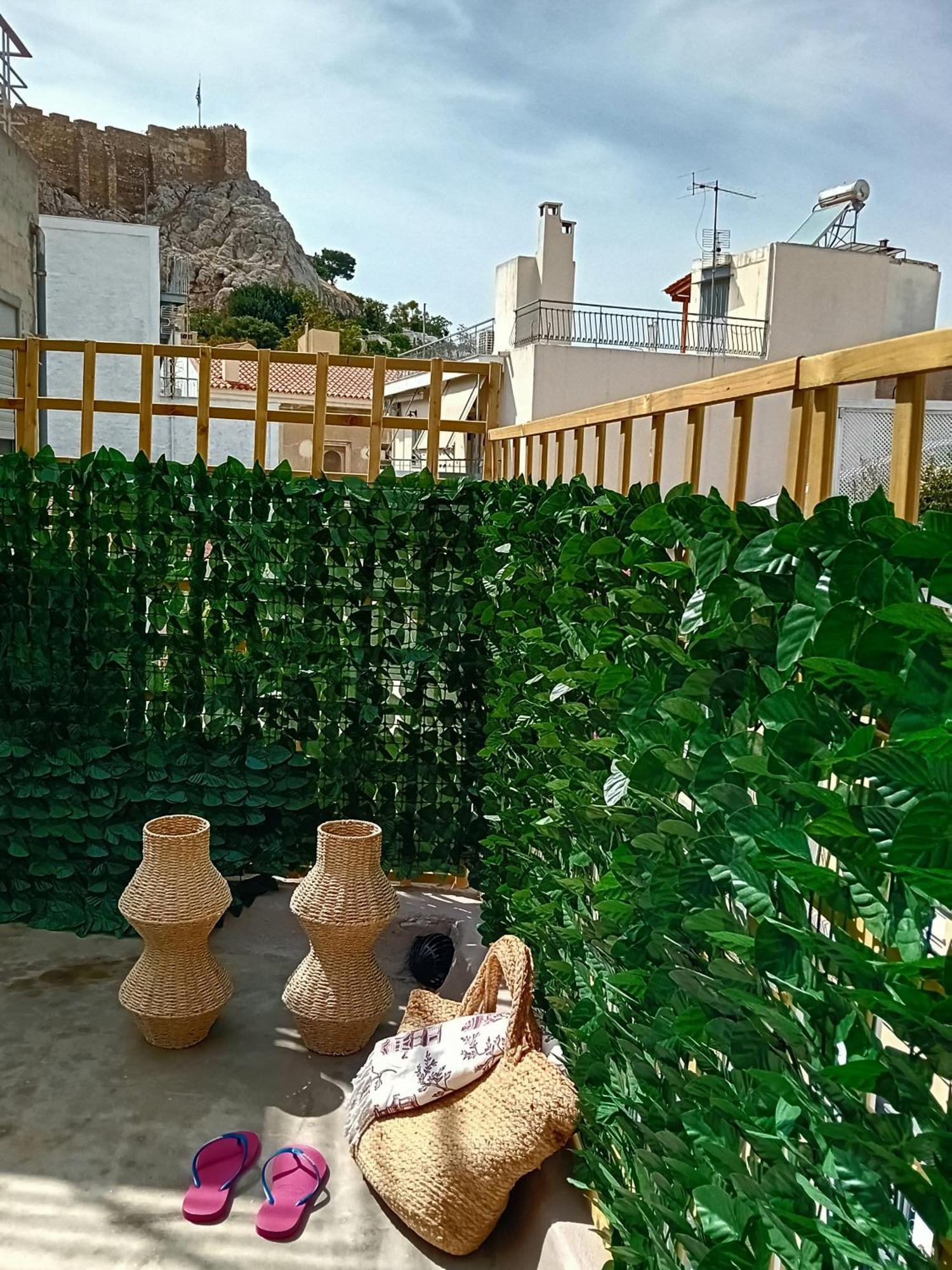Central House In Plaka Афины Экстерьер фото