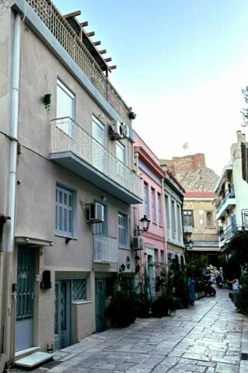 Central House In Plaka Афины Экстерьер фото
